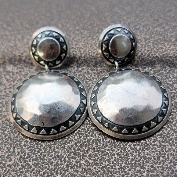 Southwestern vintage handmade 925 sterling silver hammered disc earrings - Picture 4 of 15